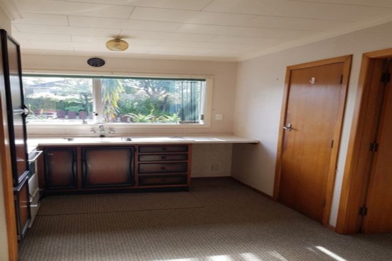 Photo of property in 1/24 Hori Street, Vogeltown, New Plymouth, 4310