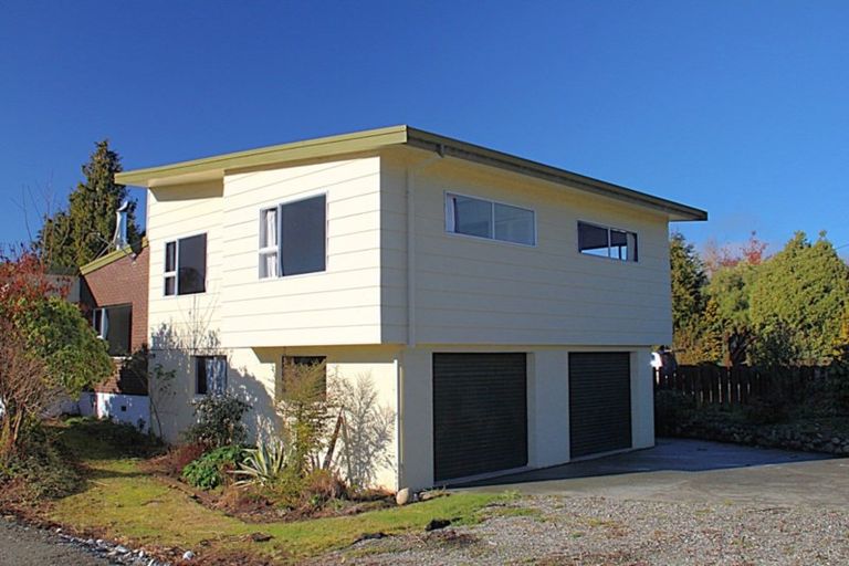 Photo of property in 24 Gunn Street, Te Anau, 9600
