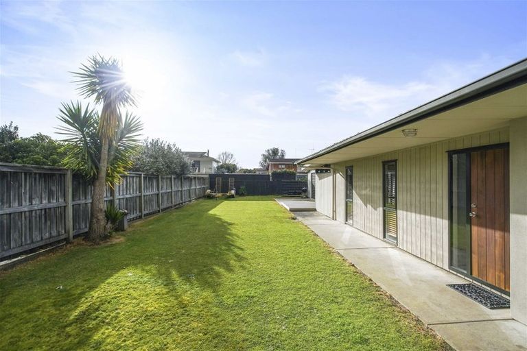 Photo of property in 33 Glen Lynne Avenue, Queenwood, Hamilton, 3210