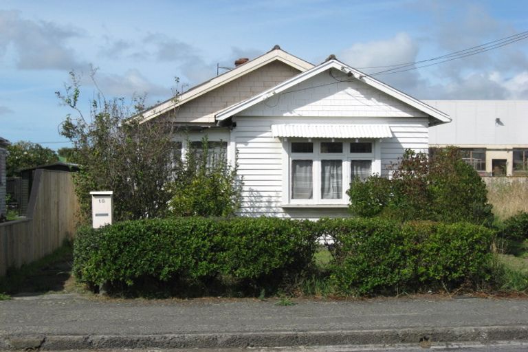 Photo of property in 18 Grafton Street, Waltham, Christchurch, 8011