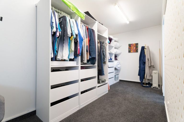 Photo of property in 14 Ronald Woolf Place, Churton Park, Wellington, 6037