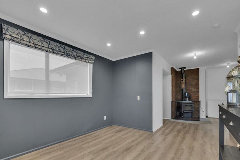 Photo of property in 62 Oriana Crescent, Hornby, Christchurch, 8042