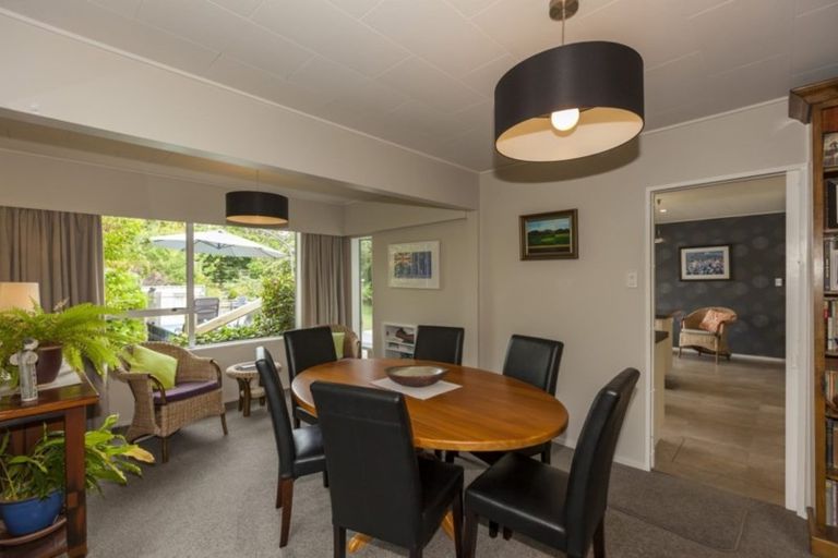 Photo of property in 256 Te Moana Road, Waikanae, 5036