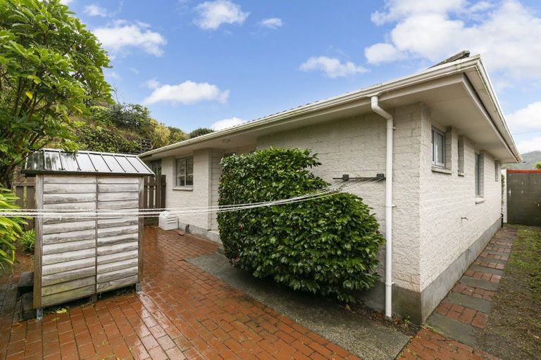 Photo of property in 13 Gipps Street, Karori, Wellington, 6012