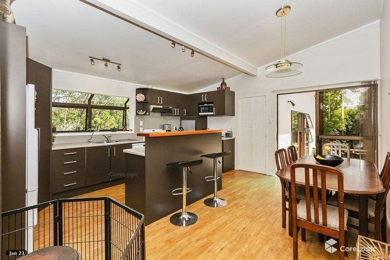 Photo of property in 106 Te Atatu Road, Te Atatu South, Auckland, 0610