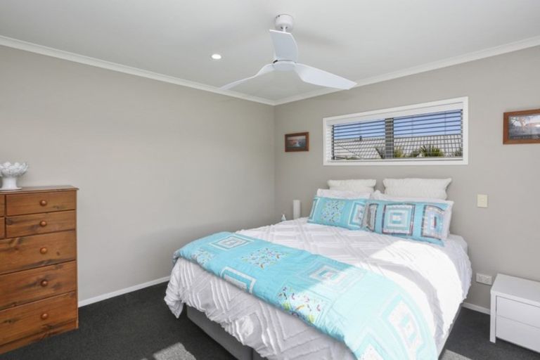Photo of property in 14 Wentworth Lane, Waiwhakaiho, New Plymouth, 4312
