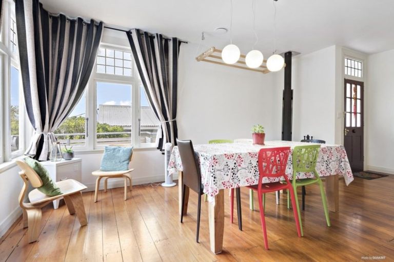 Photo of property in 17 Tisdall Street, Karori, Wellington, 6012