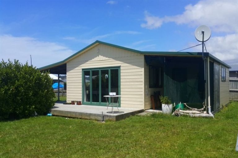Photo of property in 6 Redwings Close, Whitianga, 3510