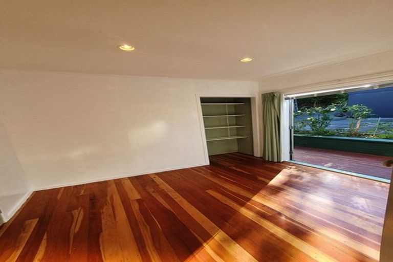 Photo of property in 90 Monarch Avenue, Hillcrest, Auckland, 0627