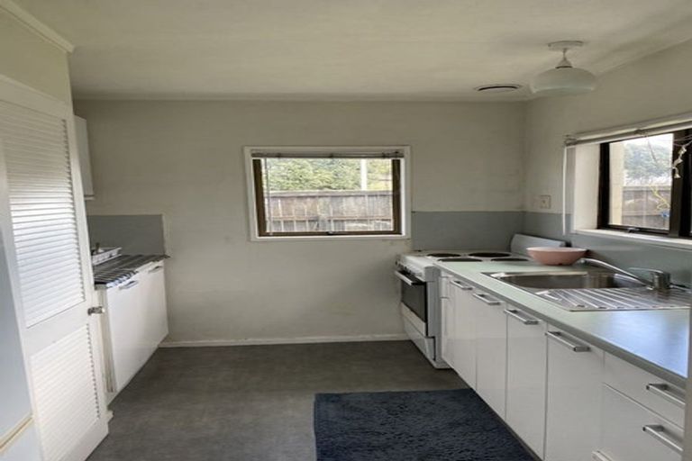 Photo of property in 2/569 Maunganui Road, Mount Maunganui, 3116