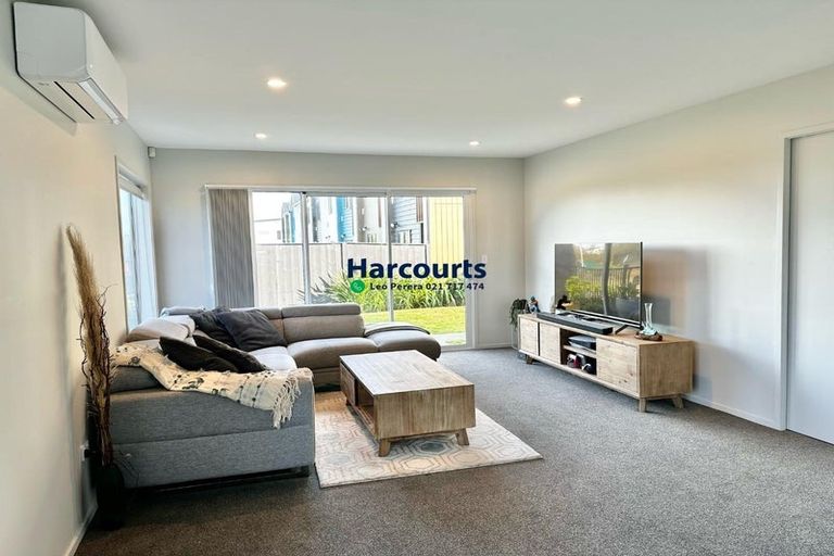 Photo of property in 8 Recovery Road, Papakura, 2110
