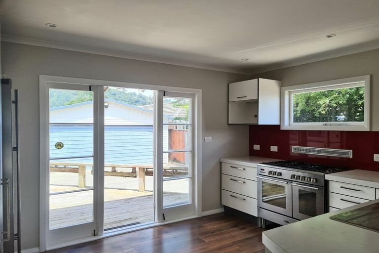 Photo of property in 11 Brown Street, Wallaceville, Upper Hutt, 5018