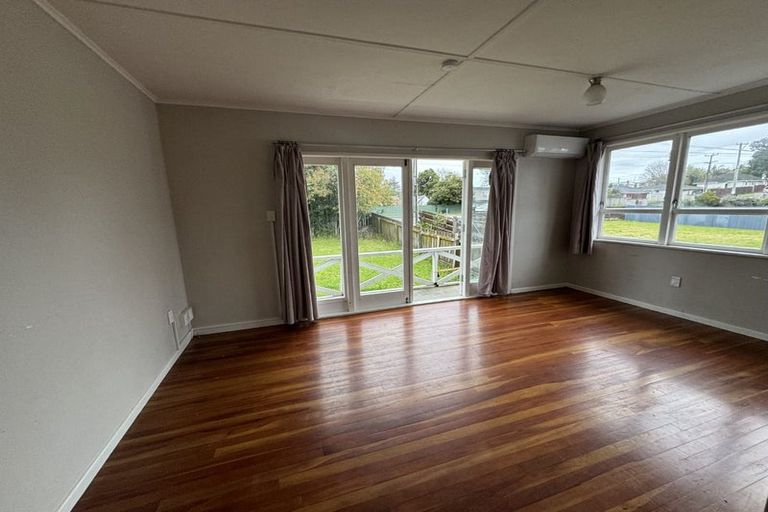 Photo of property in 55 Weymouth Road, Manurewa, Auckland, 2102