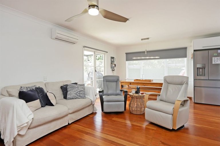 Photo of property in 322 Karaitiana Street, Frimley, Hastings, 4120