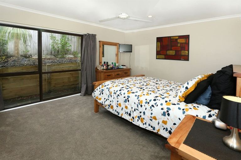 Photo of property in 30 Carnelian Court, Westgate, Auckland, 0614