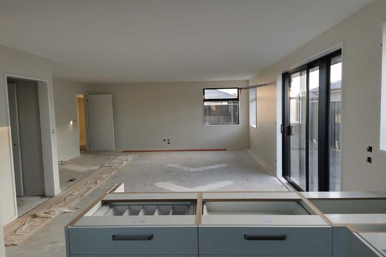 Photo of property in 12 Broadway Parade, Rolleston, 7615