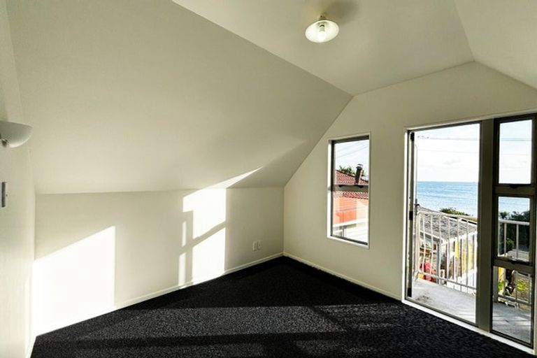 Photo of property in 47 Moa Point Road, Moa Point, Wellington, 6022