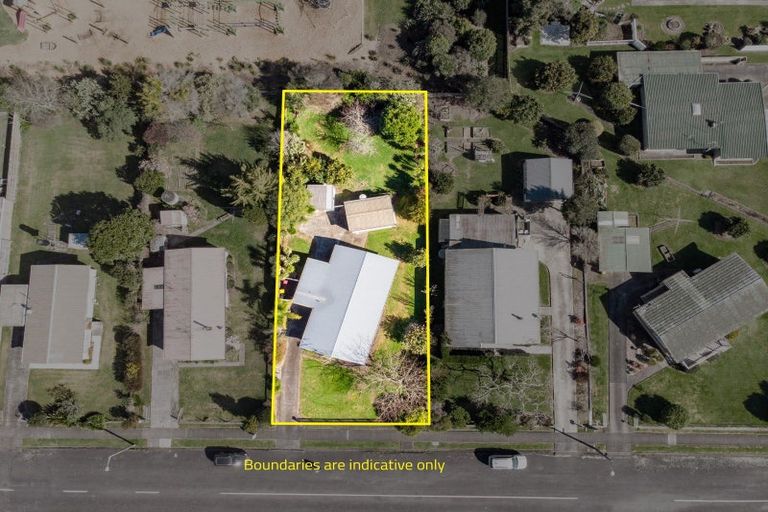 Photo of property in 11 Paul Drive, Ngatea, 3503