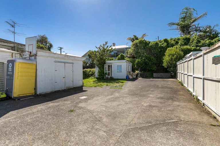 Photo of property in 12 Kenyon Avenue, Mount Eden, Auckland, 1024