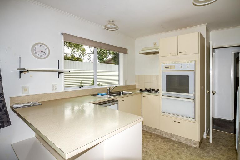 Photo of property in 33 Hereford Street, West End, Palmerston North, 4410