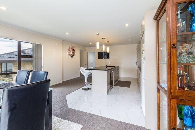 Photo of property in 9 Alloway Street, Westgate, Auckland, 0614