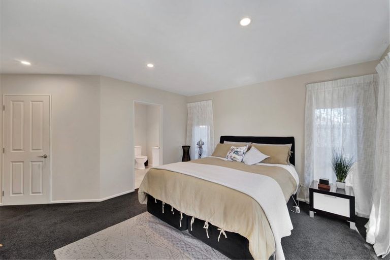 Photo of property in 20 Oxford Road, Rangiora, 7400