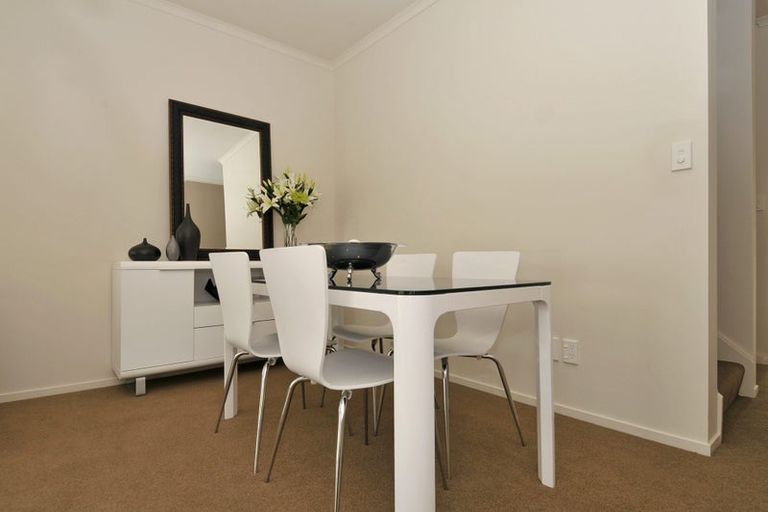 Photo of property in 3/123 The Parade, Island Bay, Wellington, 6023