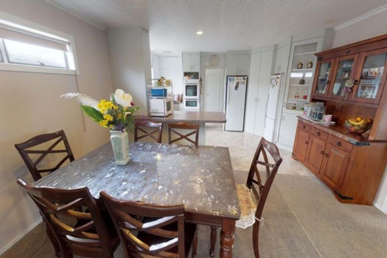 Photo of property in 9 Waterloo Crescent, Hokowhitu, Palmerston North, 4410