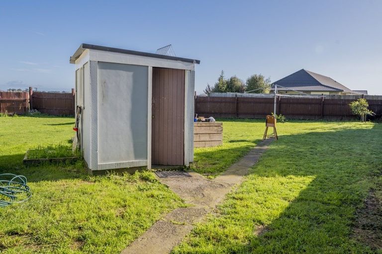 Photo of property in 24 Mahoe Street, Levin, 5510