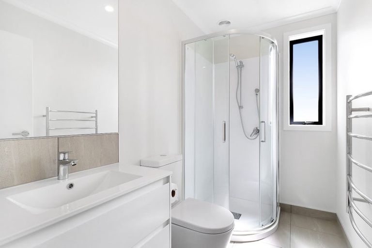 Photo of property in 43 Waruhia Crescent, Rototuna North, 3281