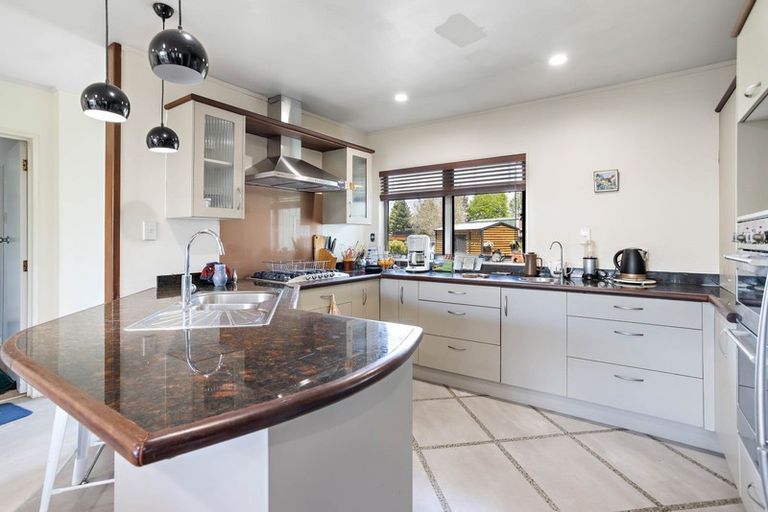 Photo of property in 17 Benalder Crescent, Tokoroa, 3420