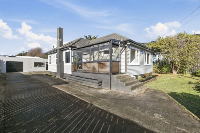 Photo of property in 5 Ngaio Street, Wainuiomata, Lower Hutt, 5014
