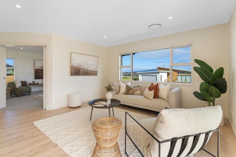 Photo of property in 43 Matenga Street, Waikanae, 5036