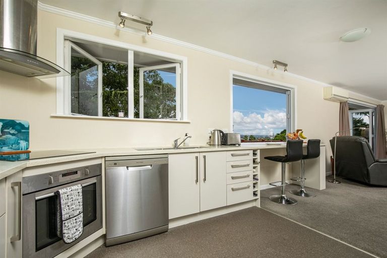 Photo of property in 29 Sunhill Road, Sunnyvale, Auckland, 0612