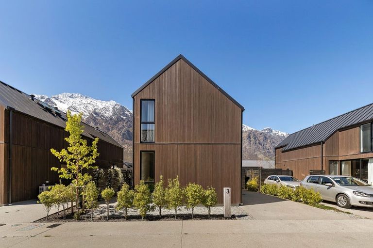 Photo of property in 3 Curvey Court, Jacks Point, 9371