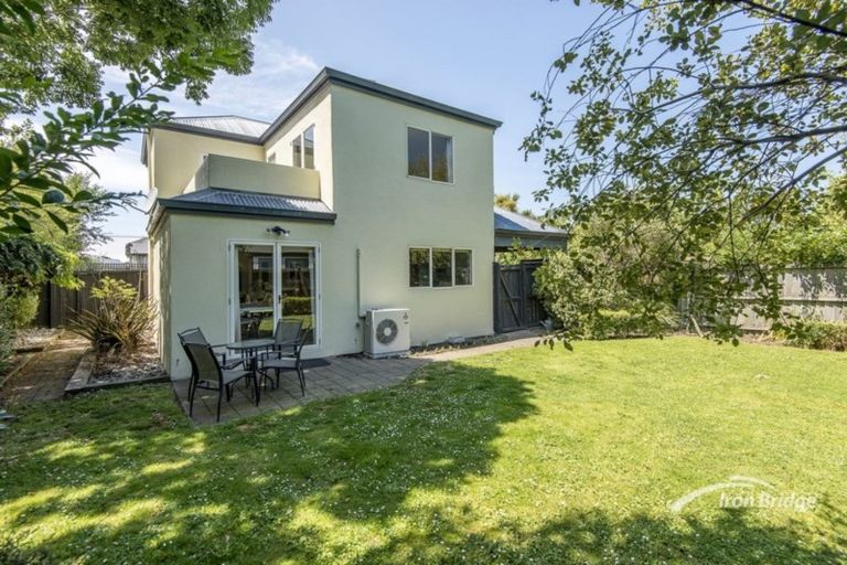 Photo of property in 231a Geraldine Street, Edgeware, Christchurch, 8013