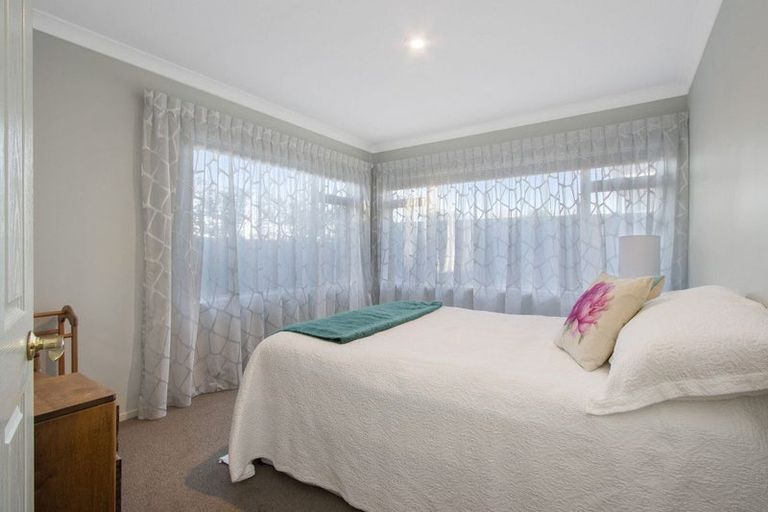 Photo of property in 32 Noble Johnston Drive, Katikati, 3129