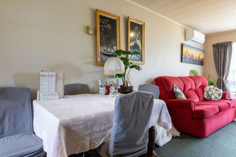 Photo of property in 15b Queen Street, Dannevirke, 4930