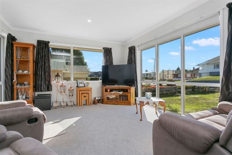 Photo of property in 15 Neal Street, Putaruru, 3411