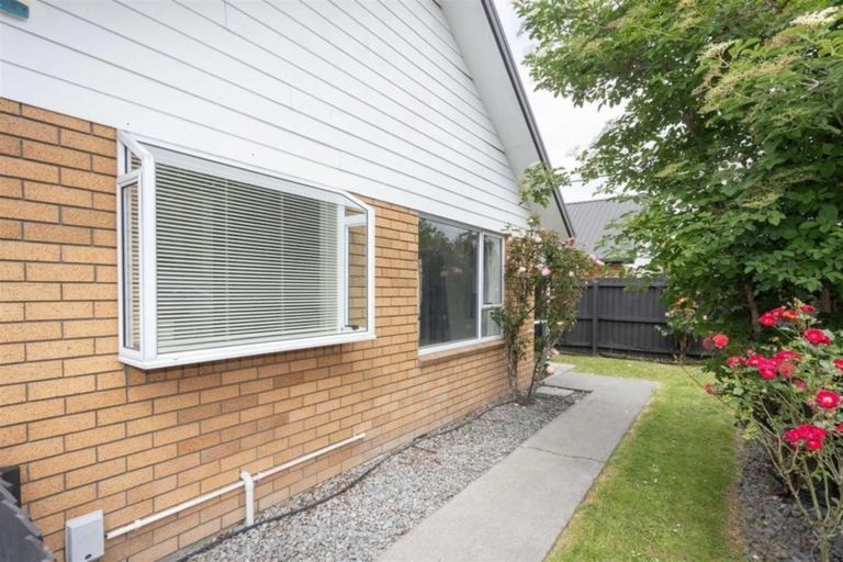Photo of property in 35 Dilworth Street, Riccarton, Christchurch, 8041