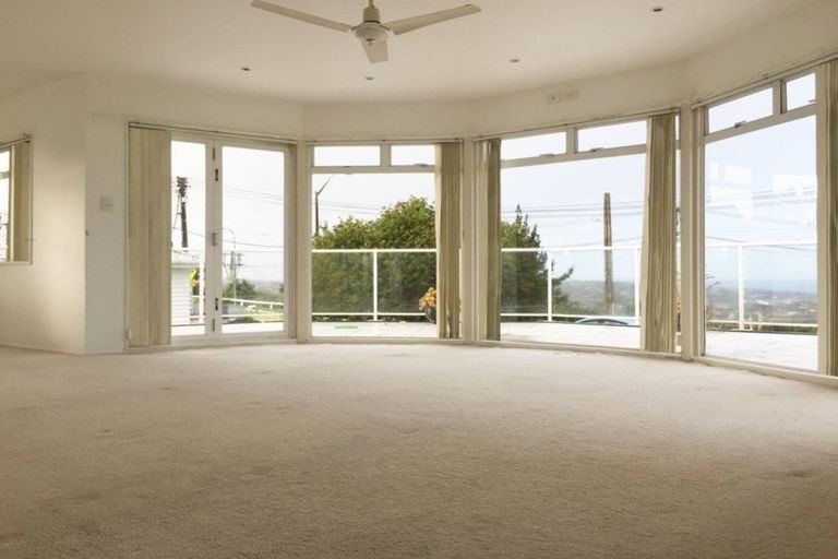 Photo of property in 730 East Coast Road, Pinehill, Auckland, 0632