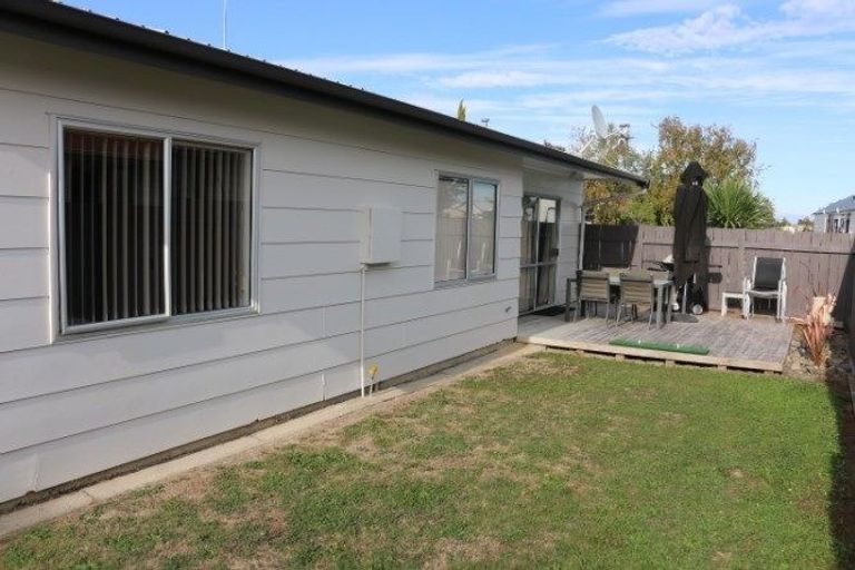 Photo of property in 8 Cargill Grove, Kelvin Grove, Palmerston North, 4414