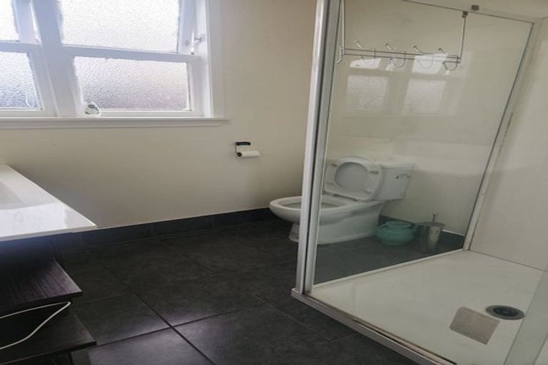 Photo of property in 2/18 Tahi Terrace, Glen Eden, Auckland, 0602