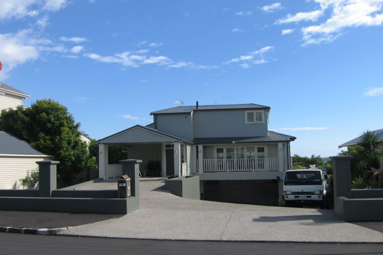 Photo of property in 17 Cameron Street, Saint Marys Bay, Auckland, 1011
