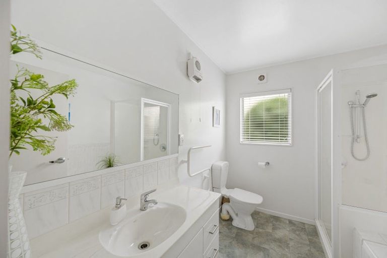 Photo of property in 9a Chambers Street, Havelock North, 4130