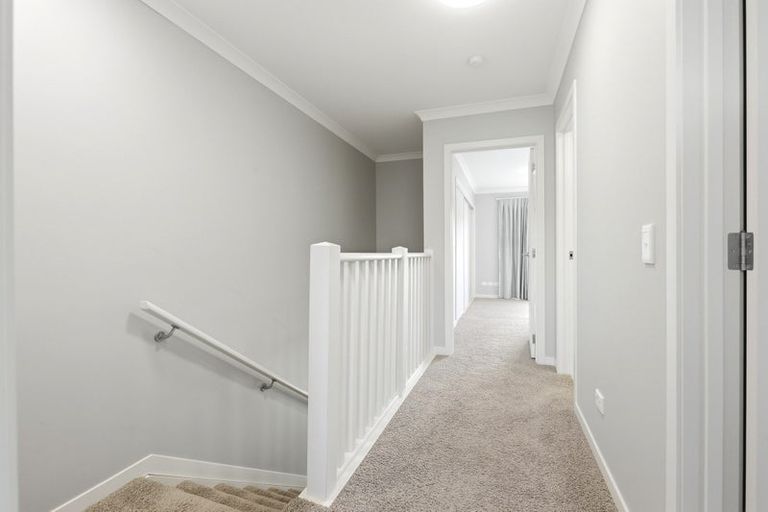 Photo of property in 56 Panorama Heights, Orewa, 0931
