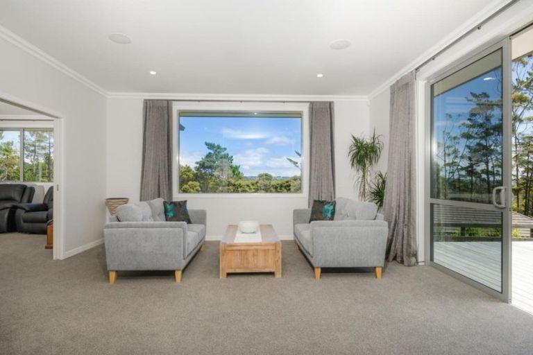 Photo of property in 24b Sunnyvale Road, Swanson, Auckland, 0614