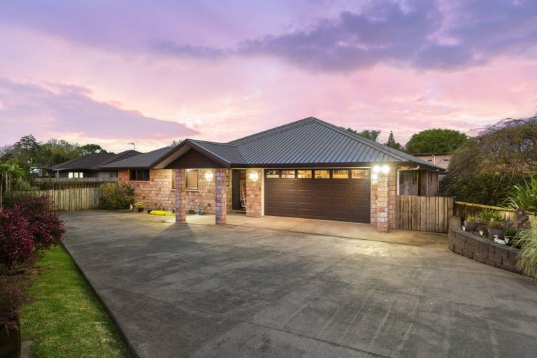 Photo of property in 10 Evans Court, Pukekohe, 2120