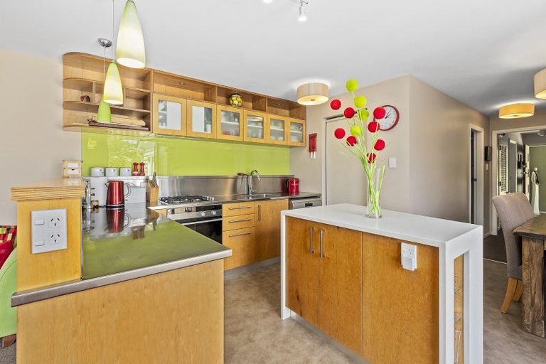 Photo of property in 21 Ngaio Gorge Road, Ngaio, Wellington, 6035