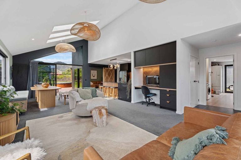 Photo of property in Wooing Tree Vineyard Ltd, 2 Blondie Drive, Cromwell, 9310